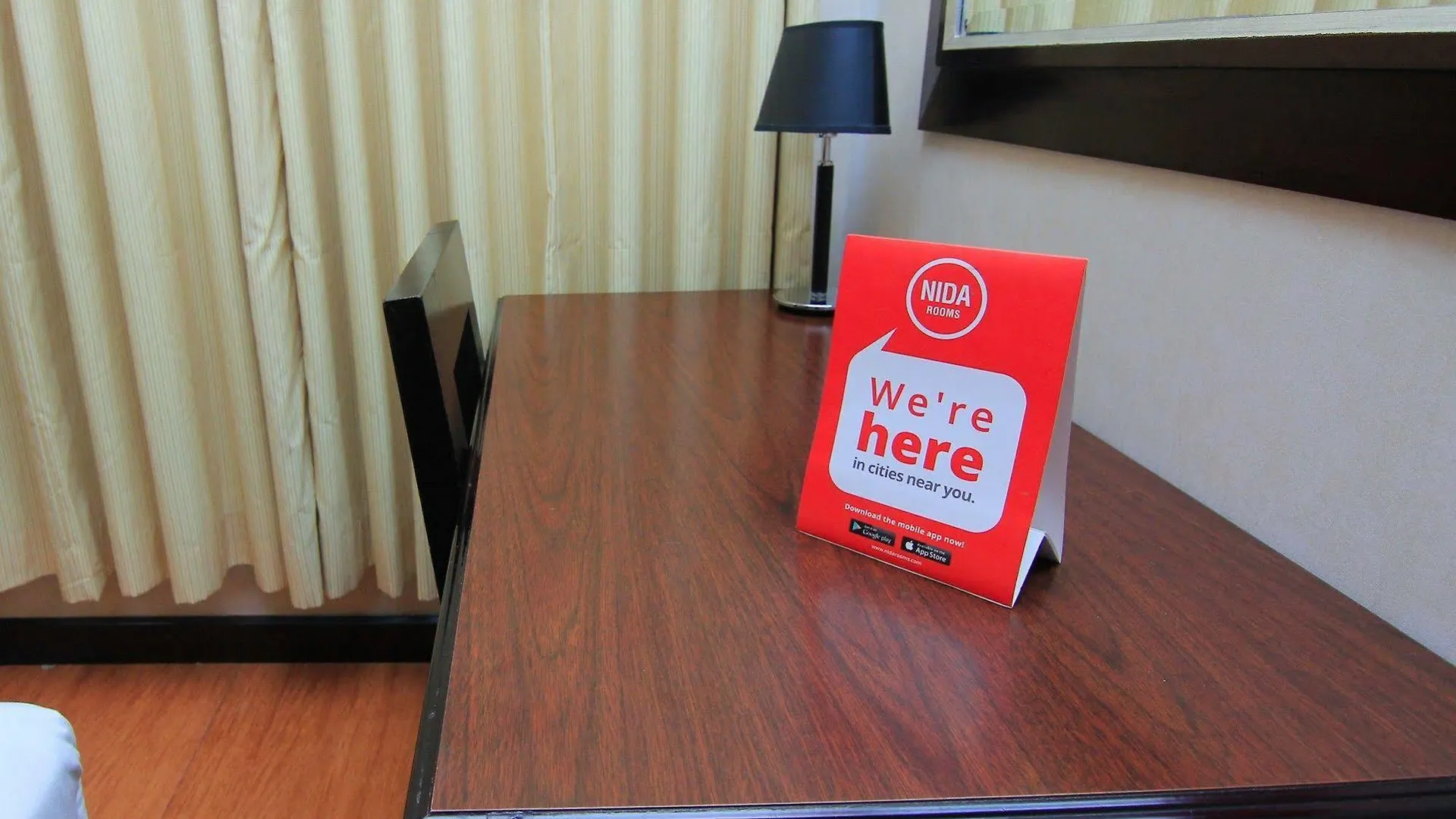 Szálloda Nida Rooms Mon Tang Angeles